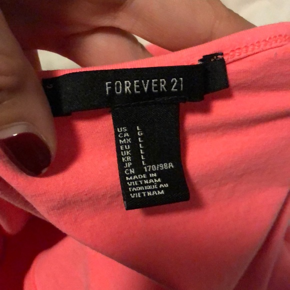 Crop top - Picture 4 of 4